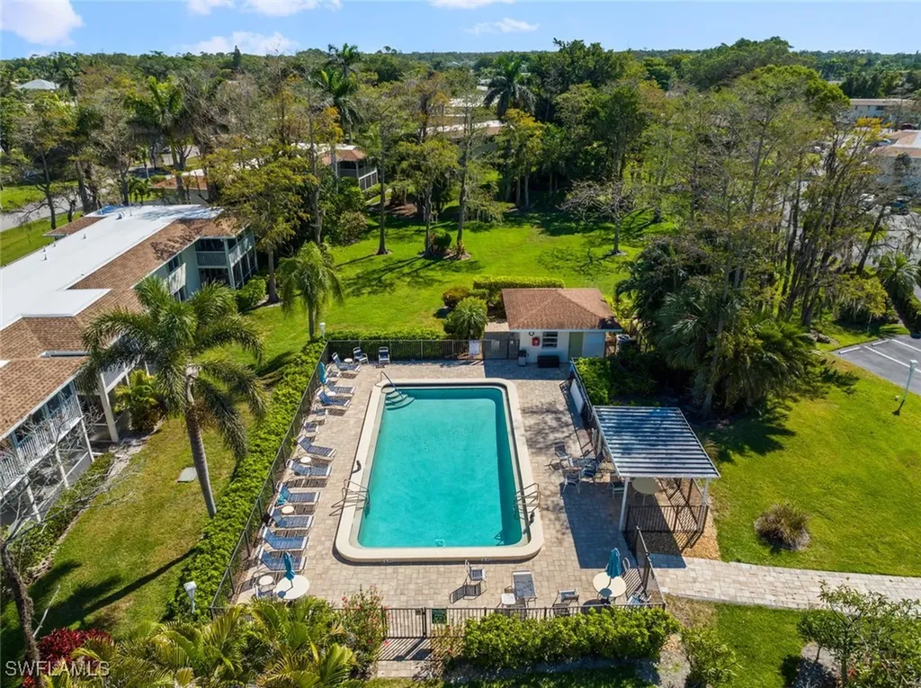 865 Teryl Road Naples FL 34112