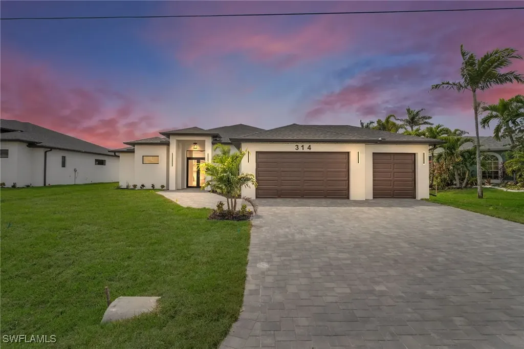 314 SW 31st Terrace Cape Coral FL 33914