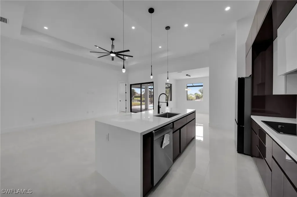 314 SW 31st Terrace Cape Coral FL 33914