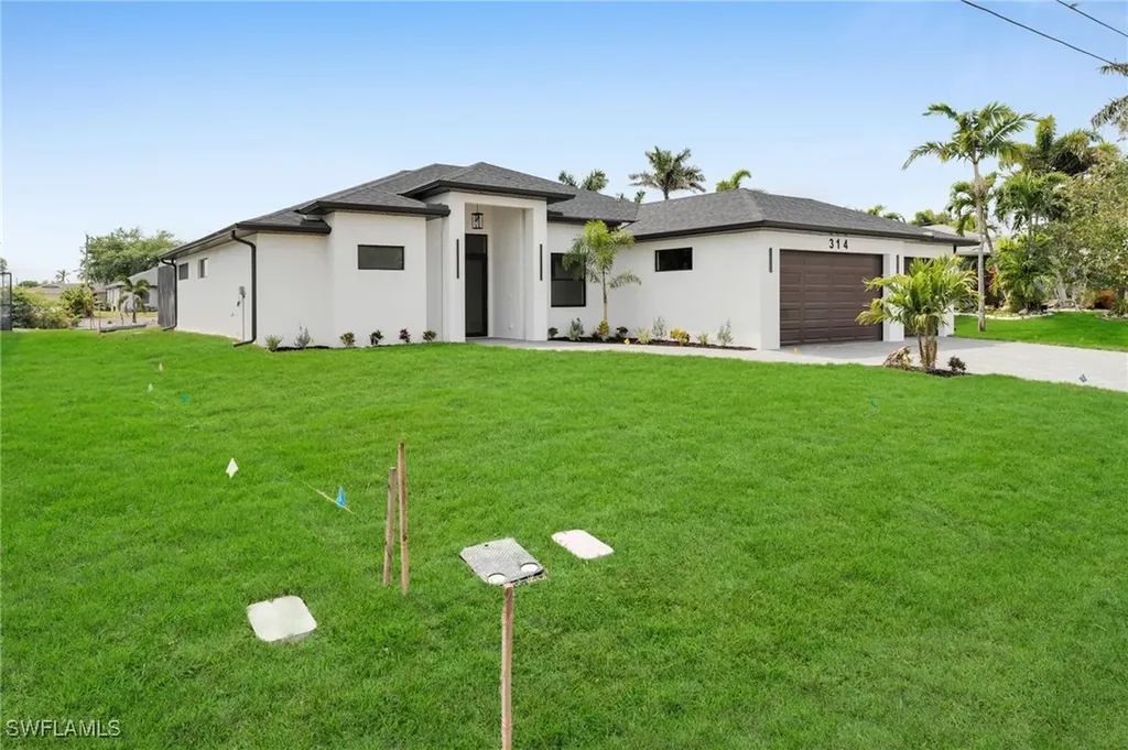 314 SW 31st Terrace Cape Coral FL 33914