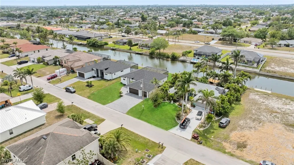 314 SW 31st Terrace Cape Coral FL 33914