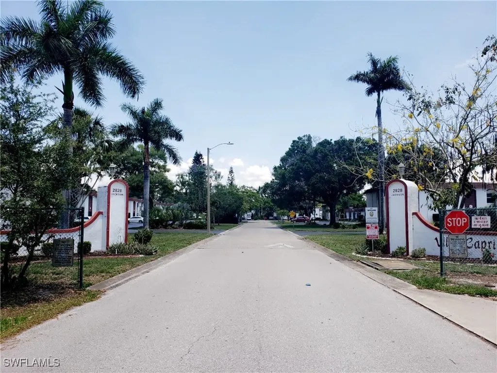 2828 Jackson Street Fort Myers FL 33901