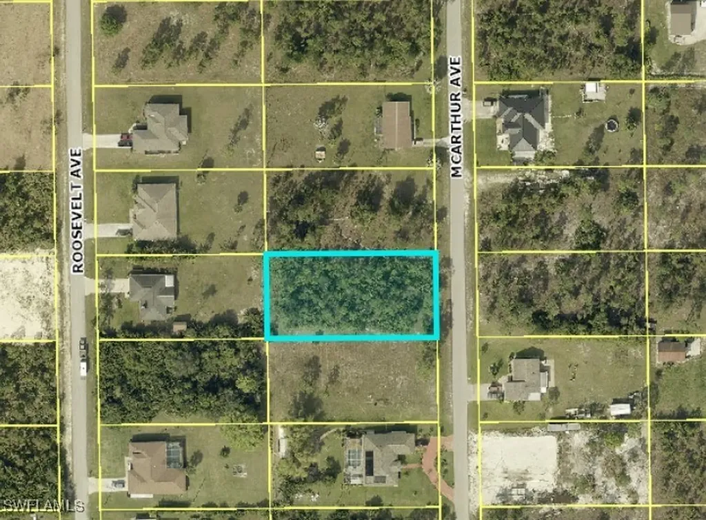 1009 Mcarthur Avenue Lehigh Acres FL 33936