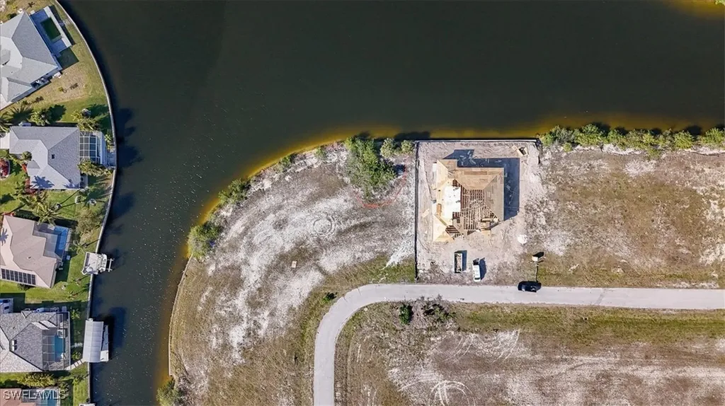 3233 NW 9th Street Cape Coral FL 33993