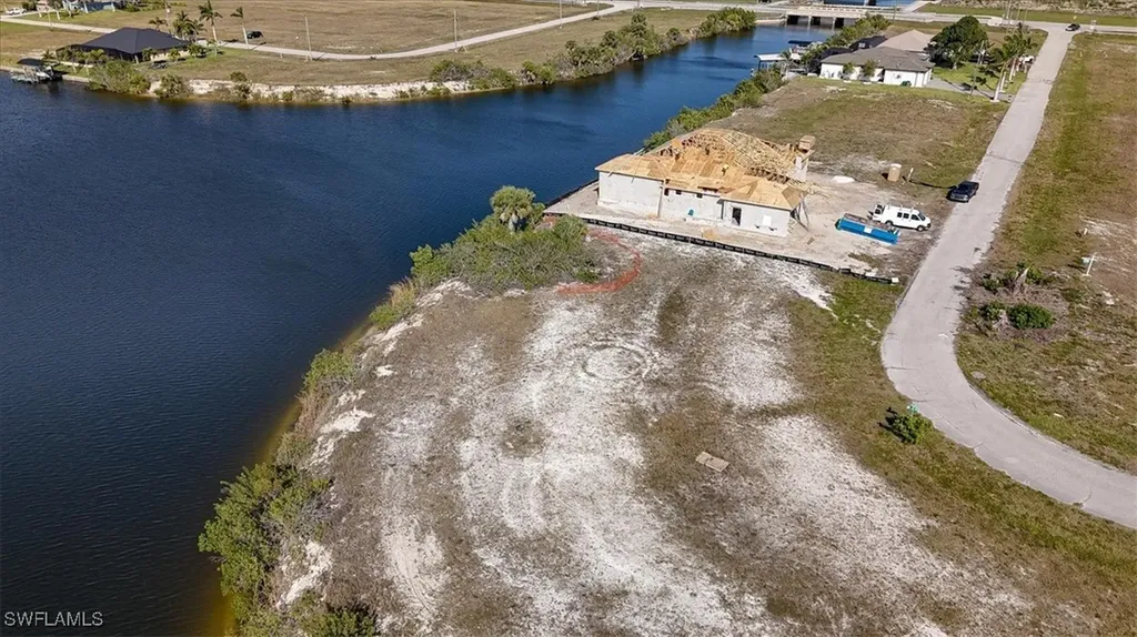 3233 NW 9th Street Cape Coral FL 33993