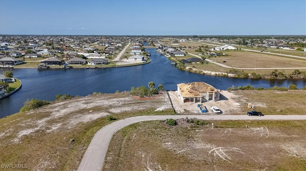 3233 NW 9th Street Cape Coral FL 33993