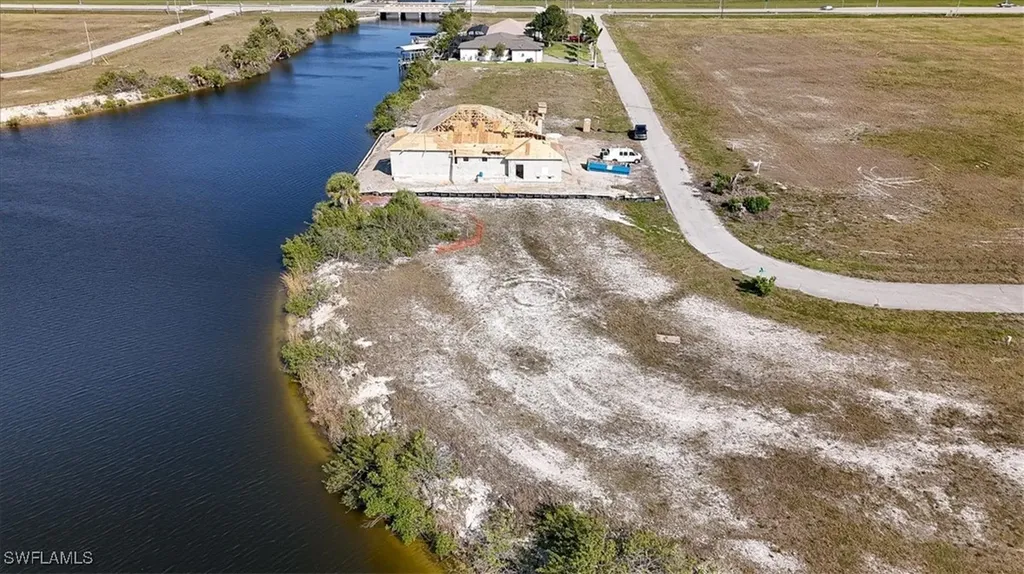 3233 NW 9th Street Cape Coral FL 33993