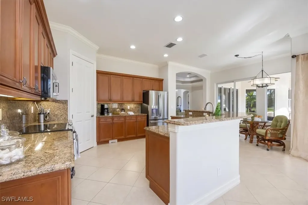 7692 Cottesmore Drive Naples FL 34113