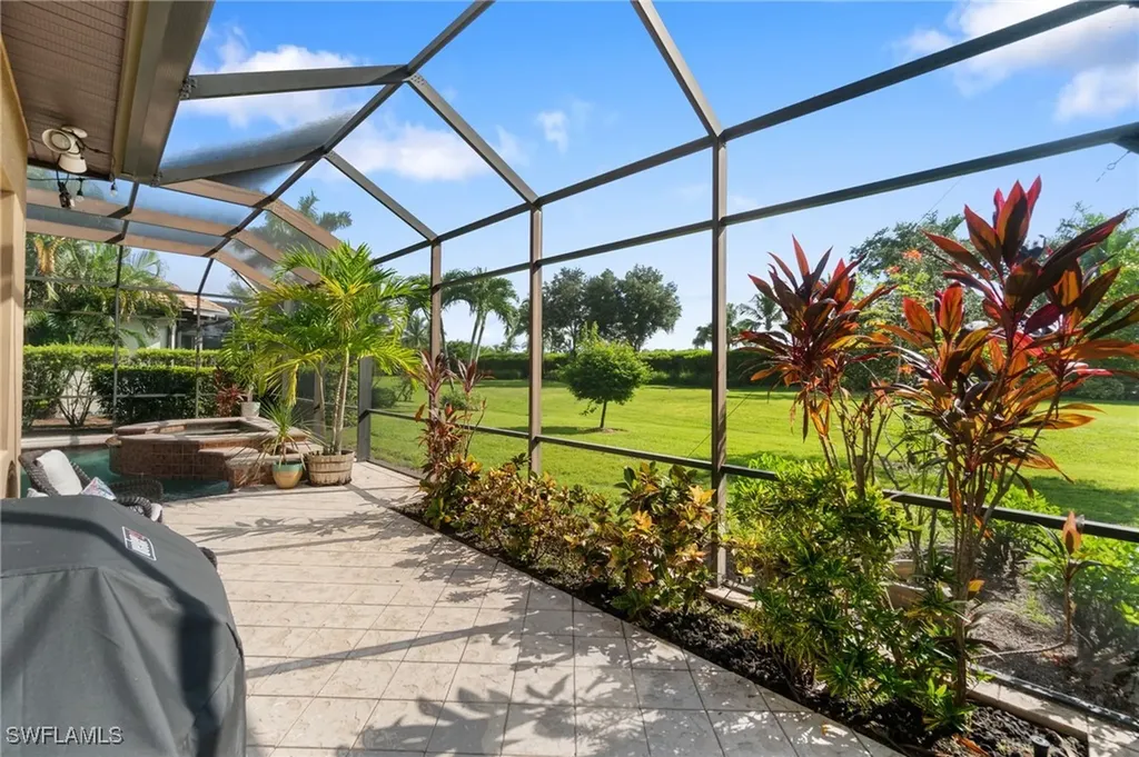 7692 Cottesmore Drive Naples FL 34113