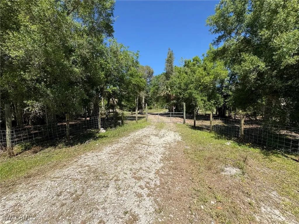 22655 Tinas Lane Fort Myers FL 33913