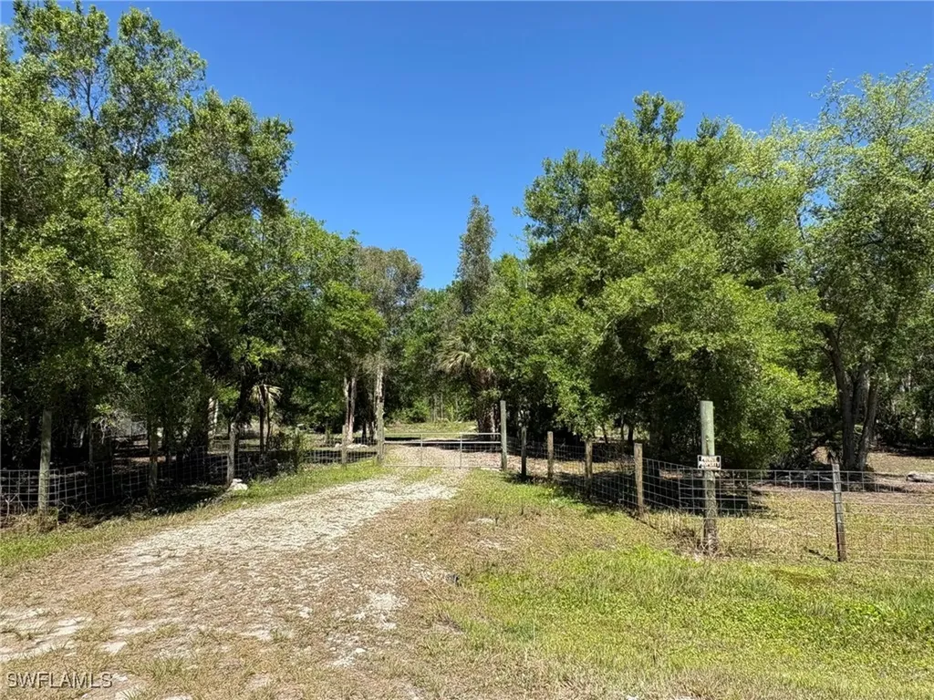 22655 Tinas Lane Fort Myers FL 33913