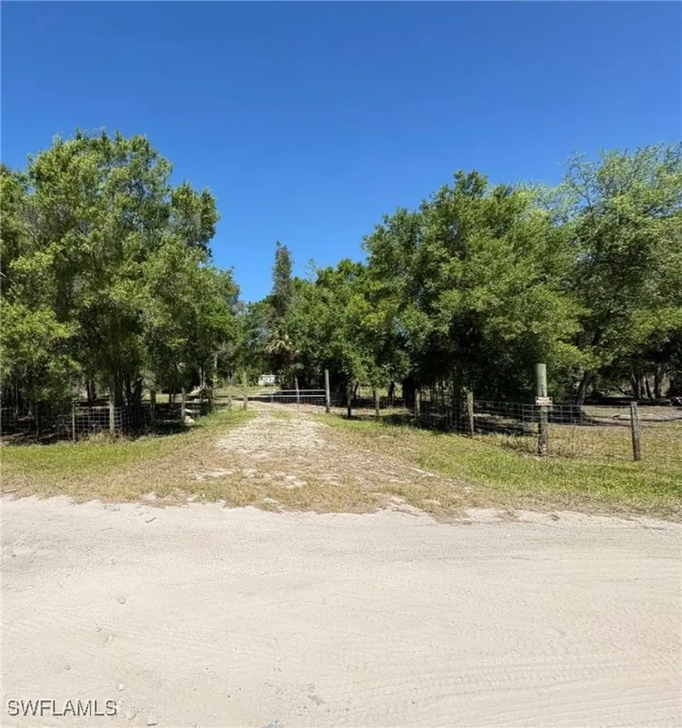 22655 Tinas Lane Fort Myers FL 33913