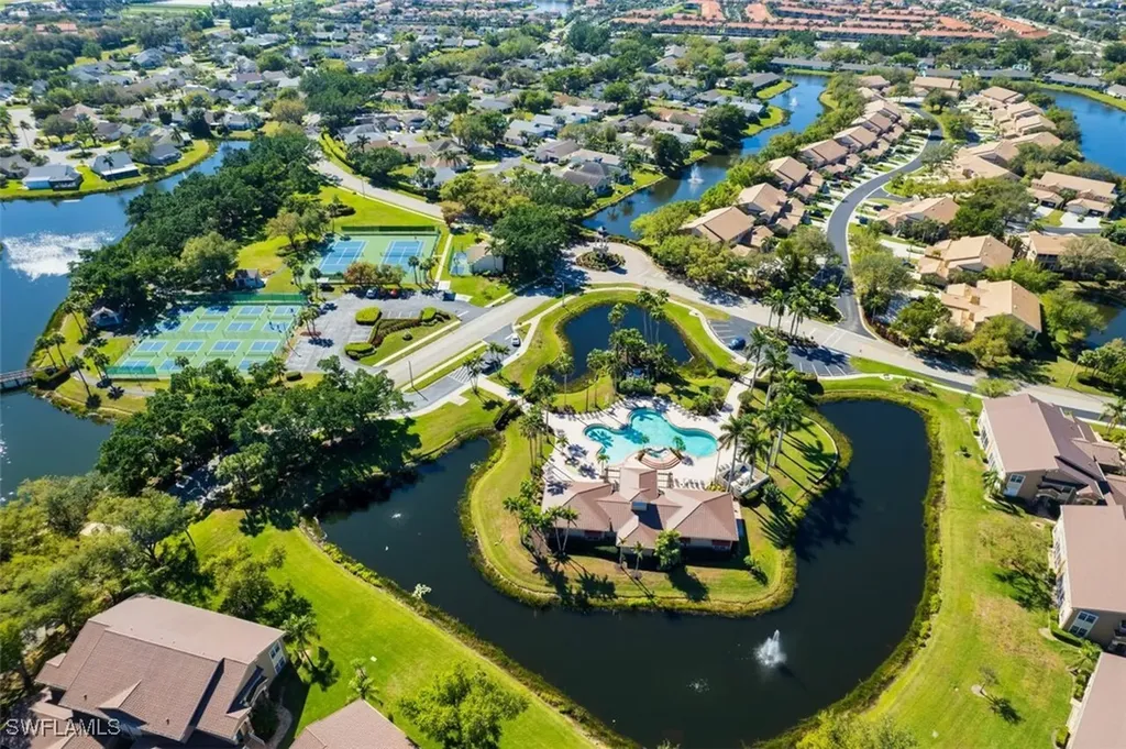 9200 Lalique Lane Fort Myers FL 33919