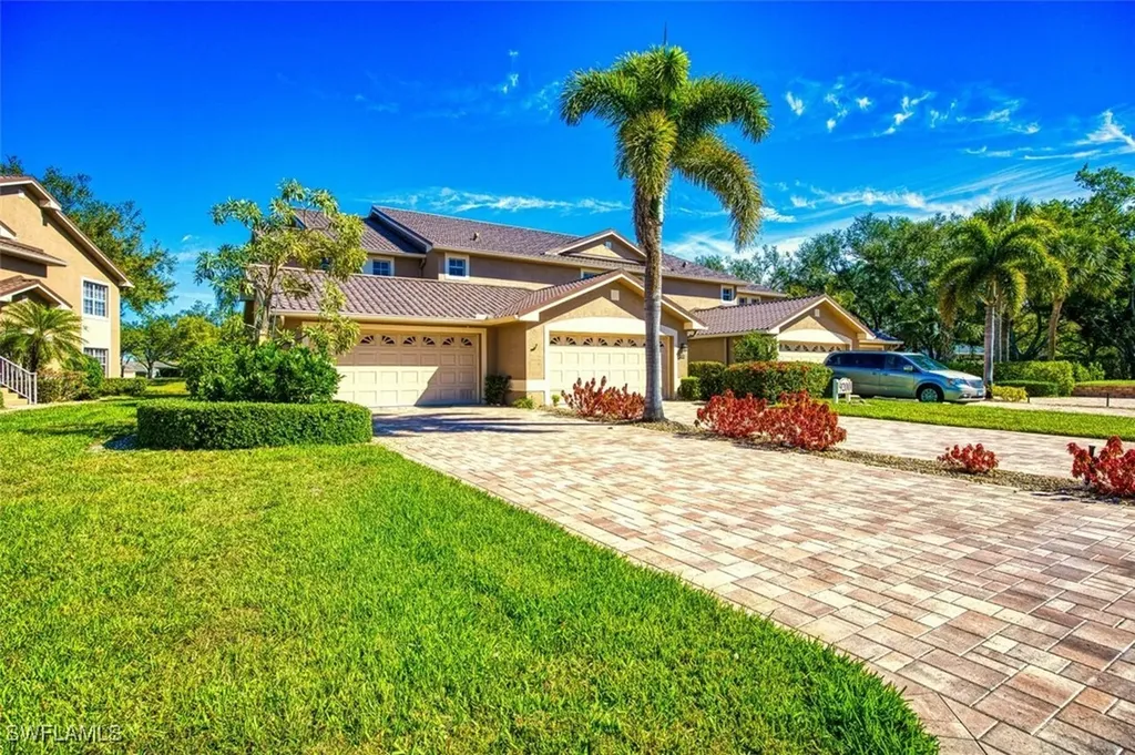 9200 Lalique Lane Fort Myers FL 33919