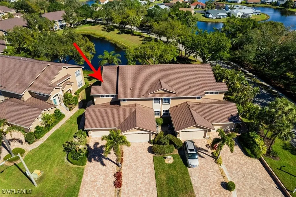 9200 Lalique Lane Fort Myers FL 33919