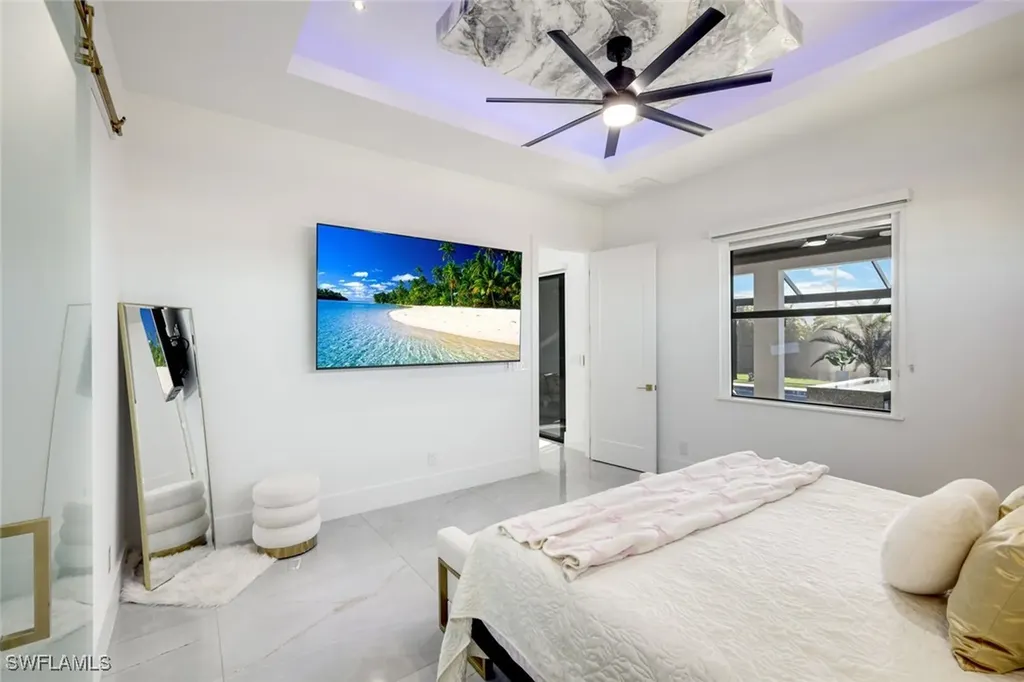 712 NE 2nd Place Cape Coral FL 33909