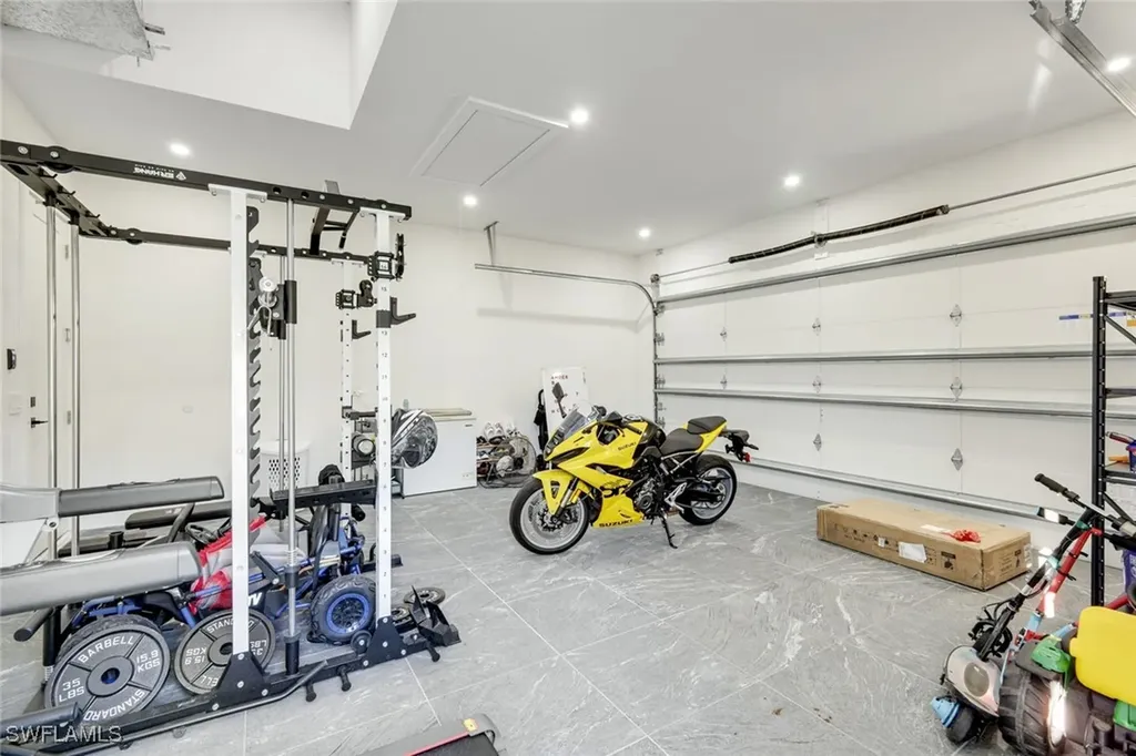 712 NE 2nd Place Cape Coral FL 33909