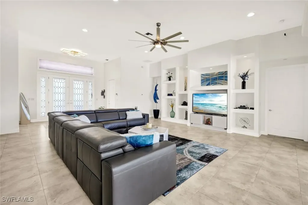304 NE 14th Avenue Cape Coral FL 33909