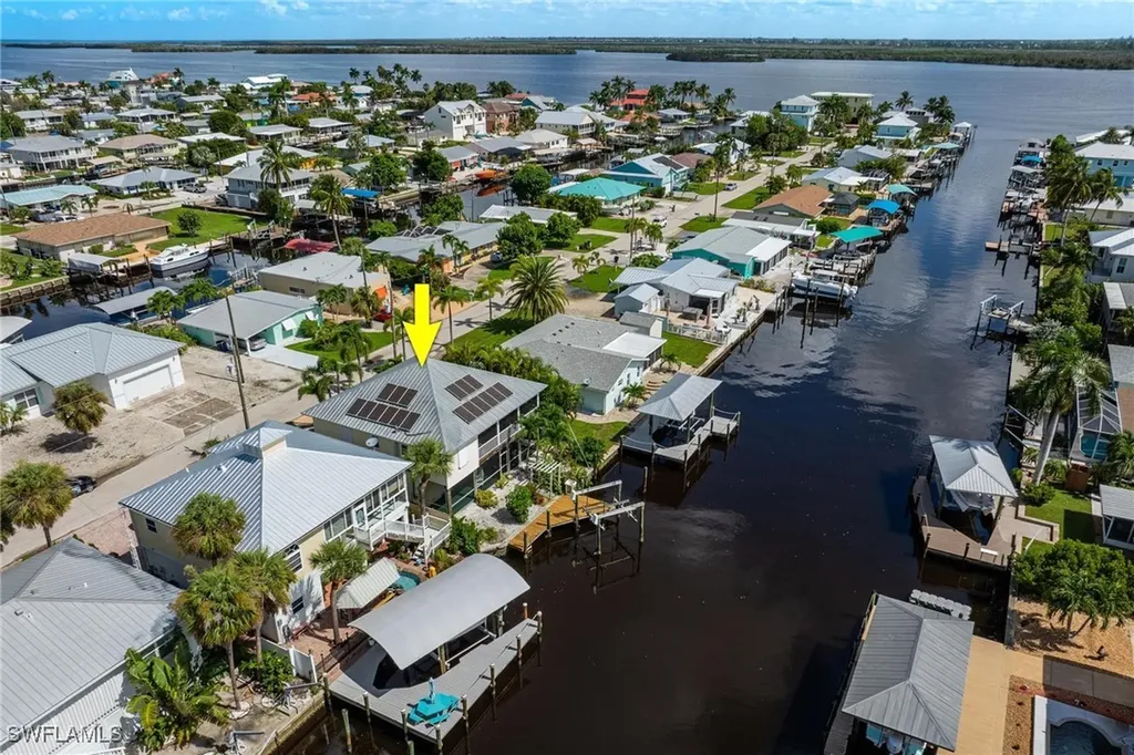 2761 Geary Street Matlacha FL 33993