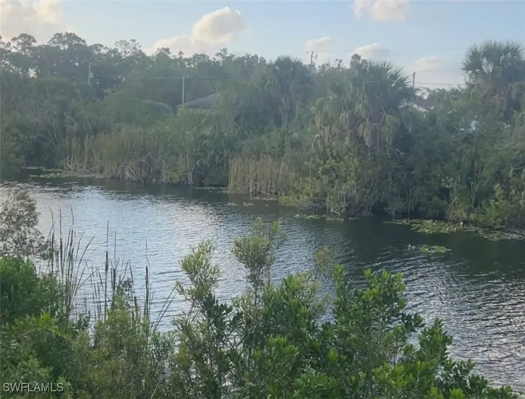 1715 NE 27th Street Cape Coral FL 33909