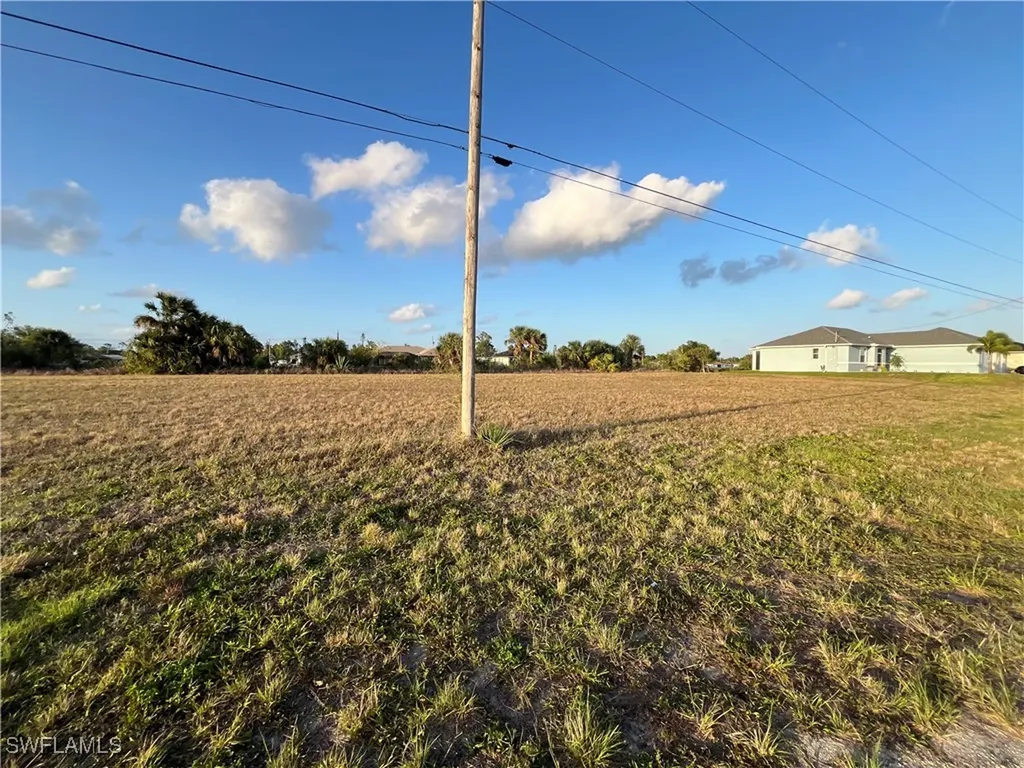 1715 NE 27th Street Cape Coral FL 33909