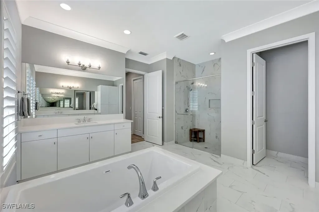 11702 Jasper Court Naples FL 34120