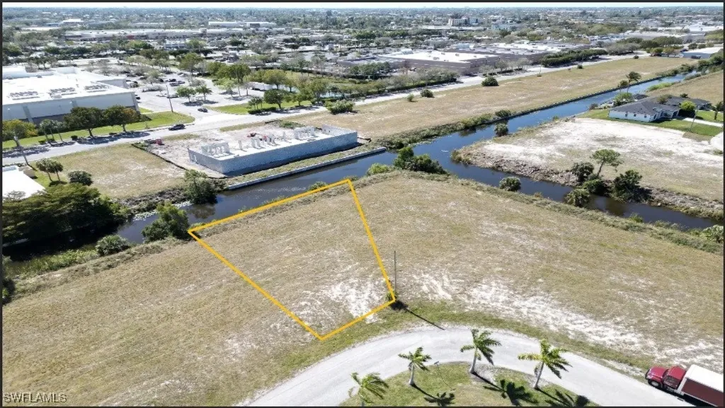 2247 SW 17th Place Cape Coral FL 33991