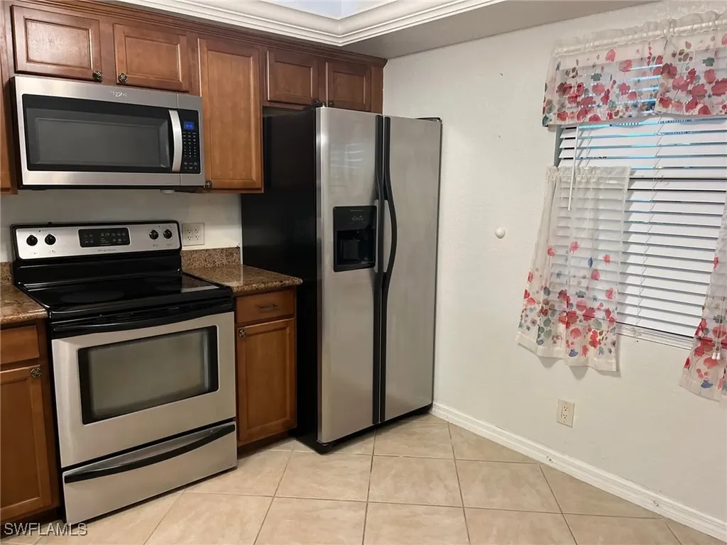 8474 Charter Club Circle Fort Myers FL 33919