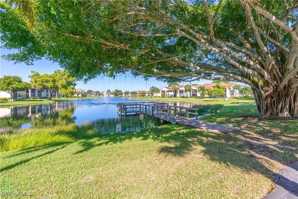 8474 Charter Club Circle Fort Myers FL 33919