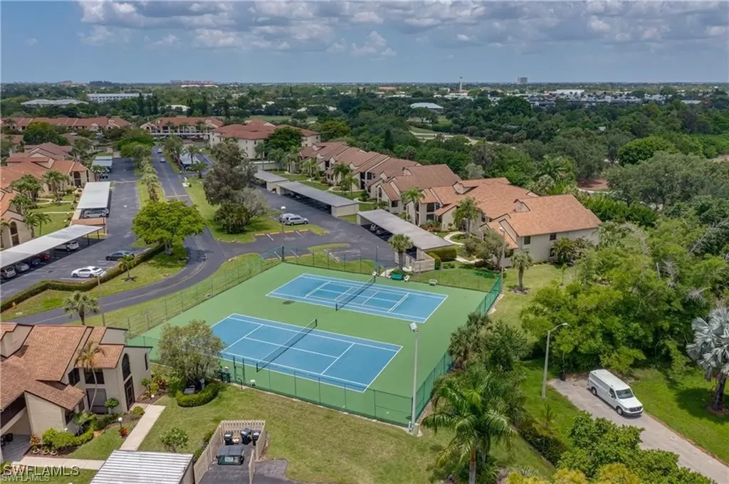 8474 Charter Club Circle Fort Myers FL 33919