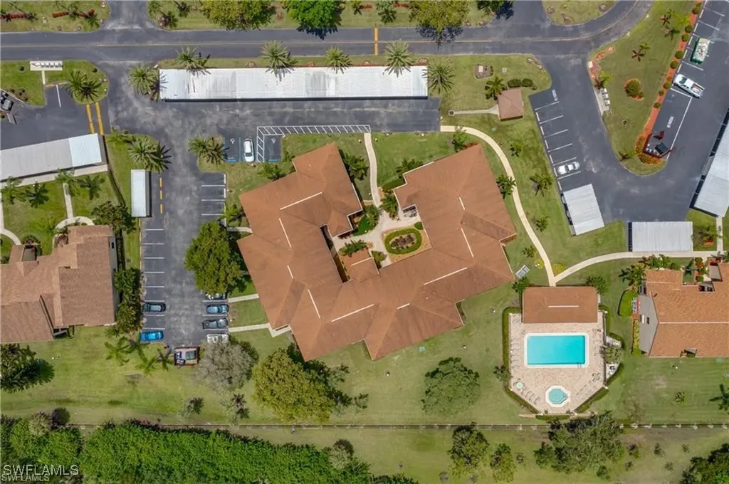 8474 Charter Club Circle Fort Myers FL 33919