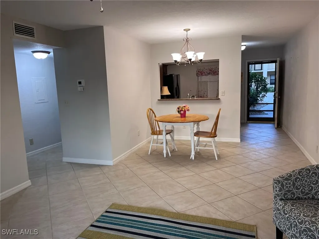 8474 Charter Club Circle Fort Myers FL 33919