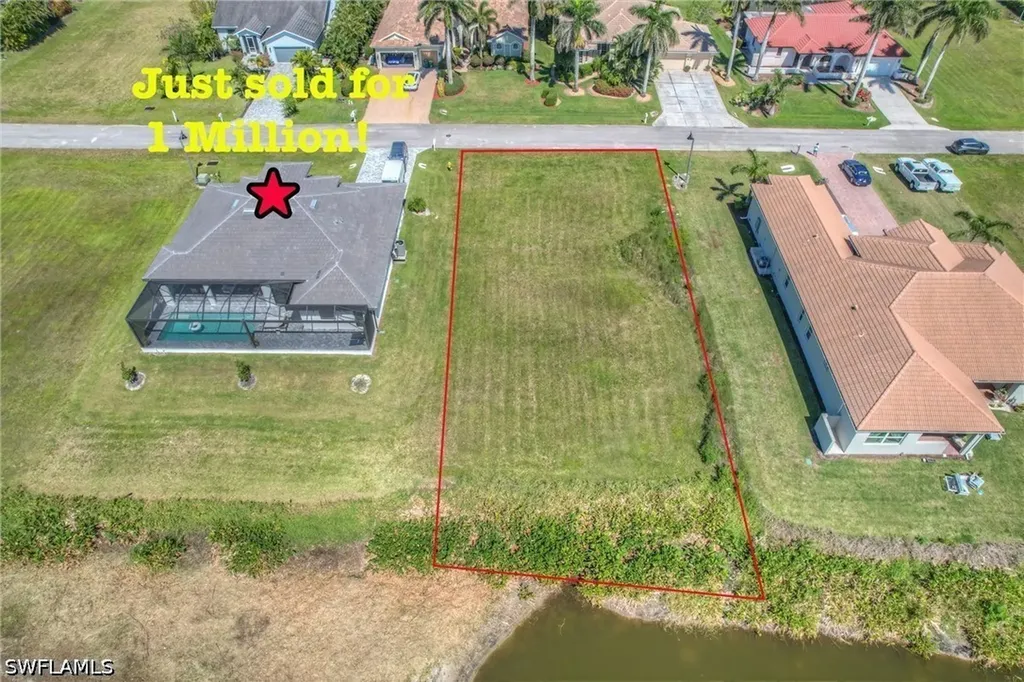 18024 Greenwood Drive Naples FL 34114