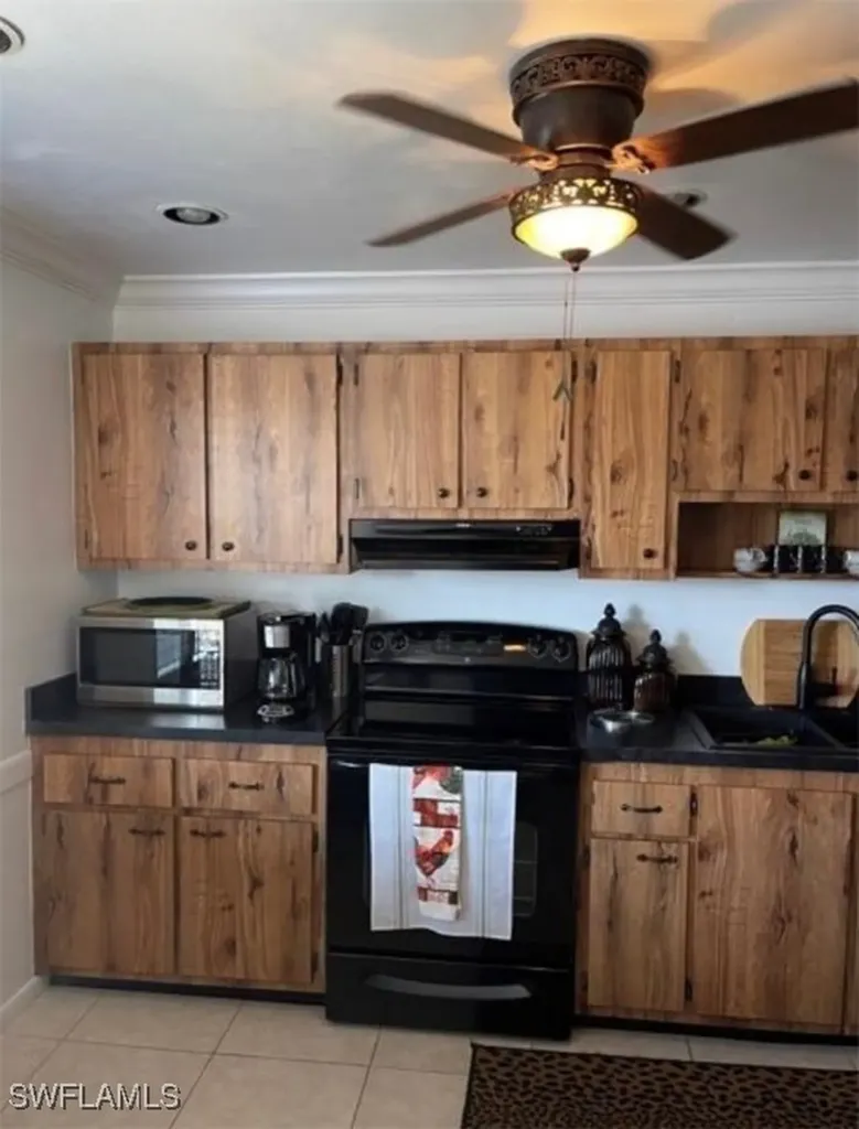 163 Palm Drive Naples FL 34112