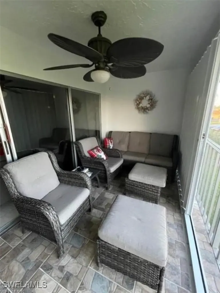 163 Palm Drive Naples FL 34112