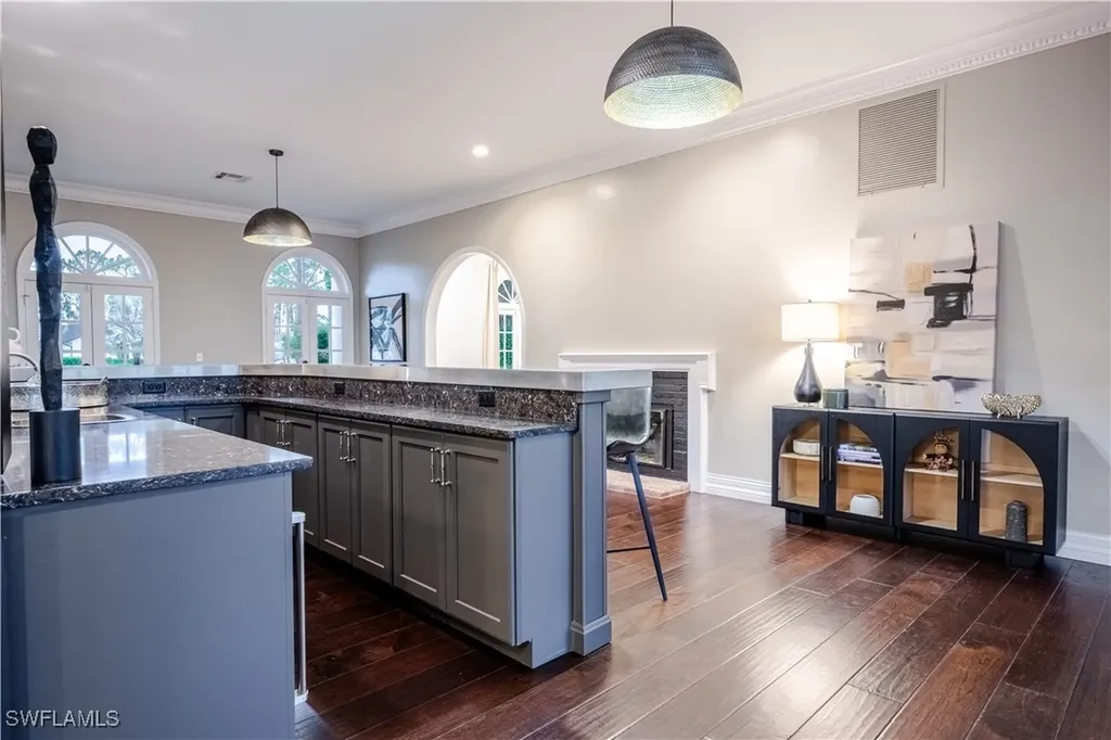 13189 Valewood Drive Naples FL 34119