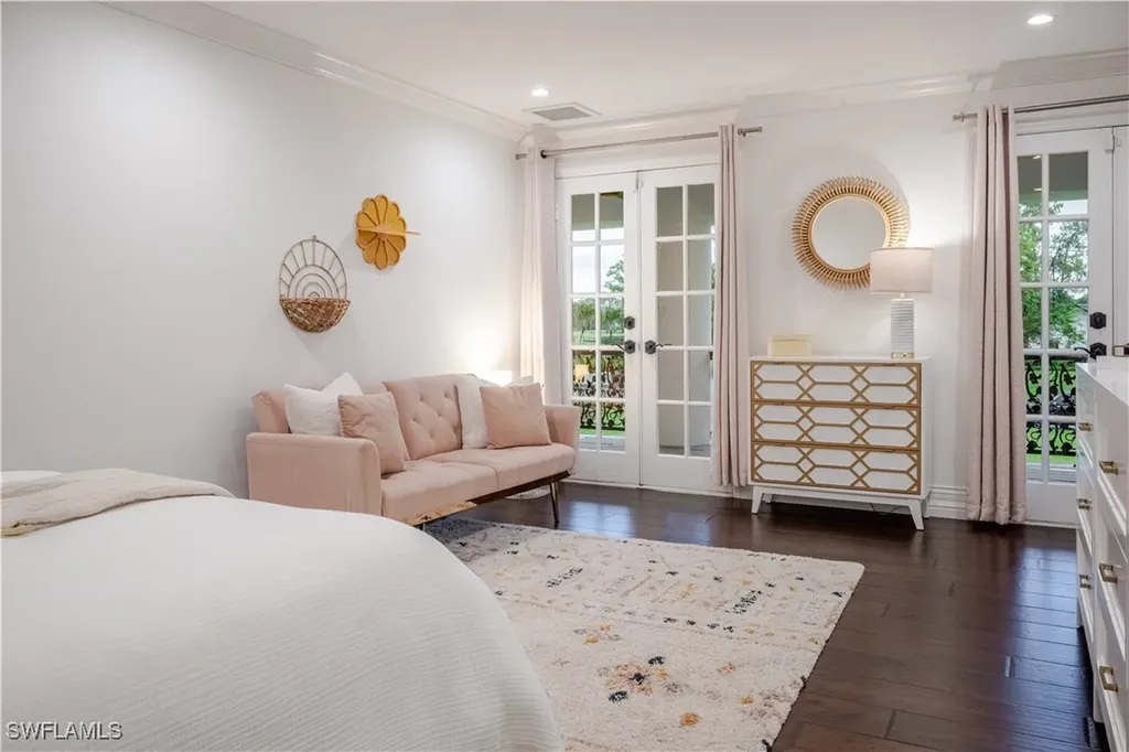 13189 Valewood Drive Naples FL 34119