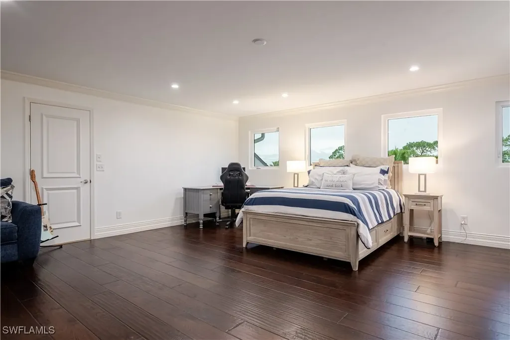13189 Valewood Drive Naples FL 34119