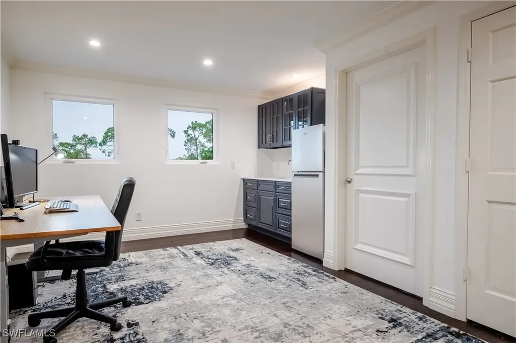 13189 Valewood Drive Naples FL 34119