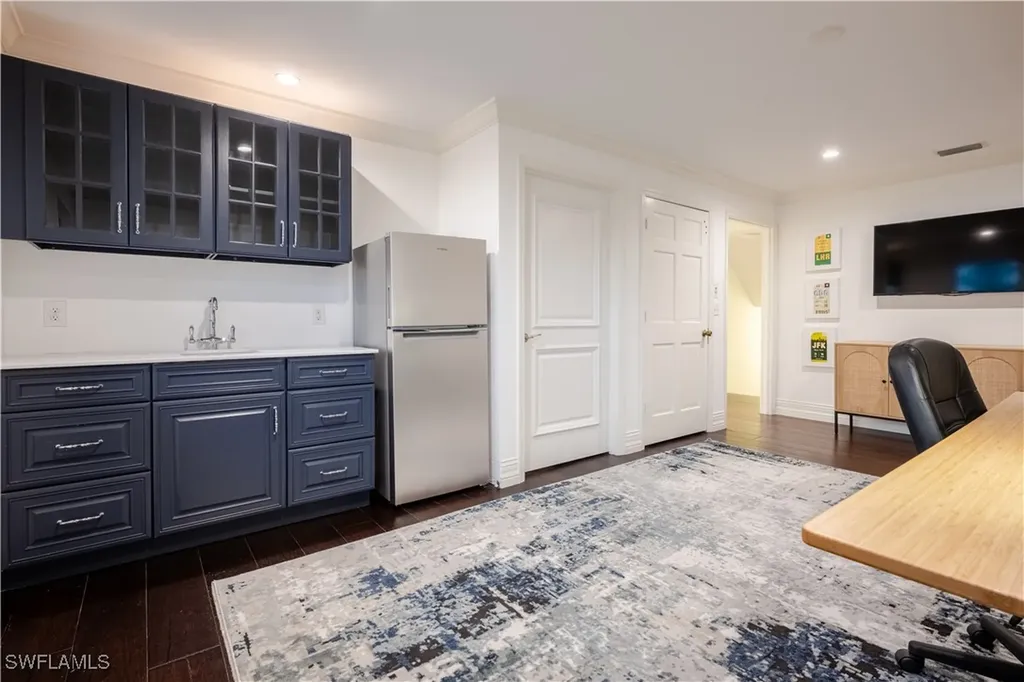 13189 Valewood Drive Naples FL 34119