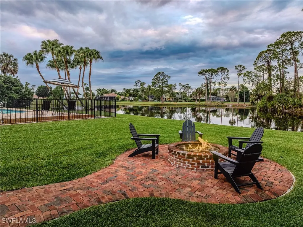 13189 Valewood Drive Naples FL 34119