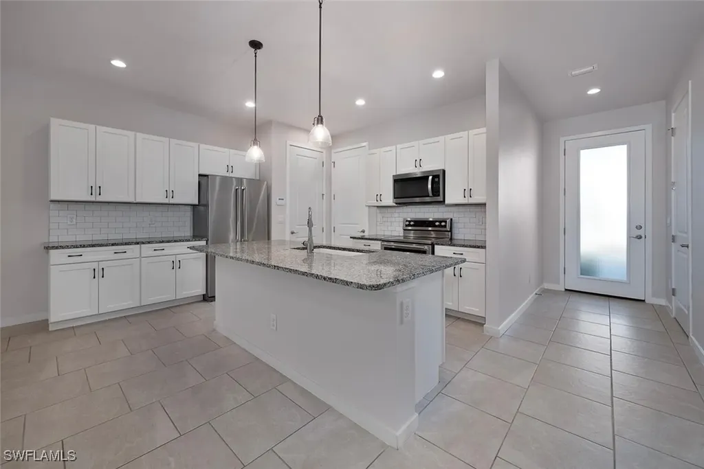13010 Pembroke Drive Naples FL 34105