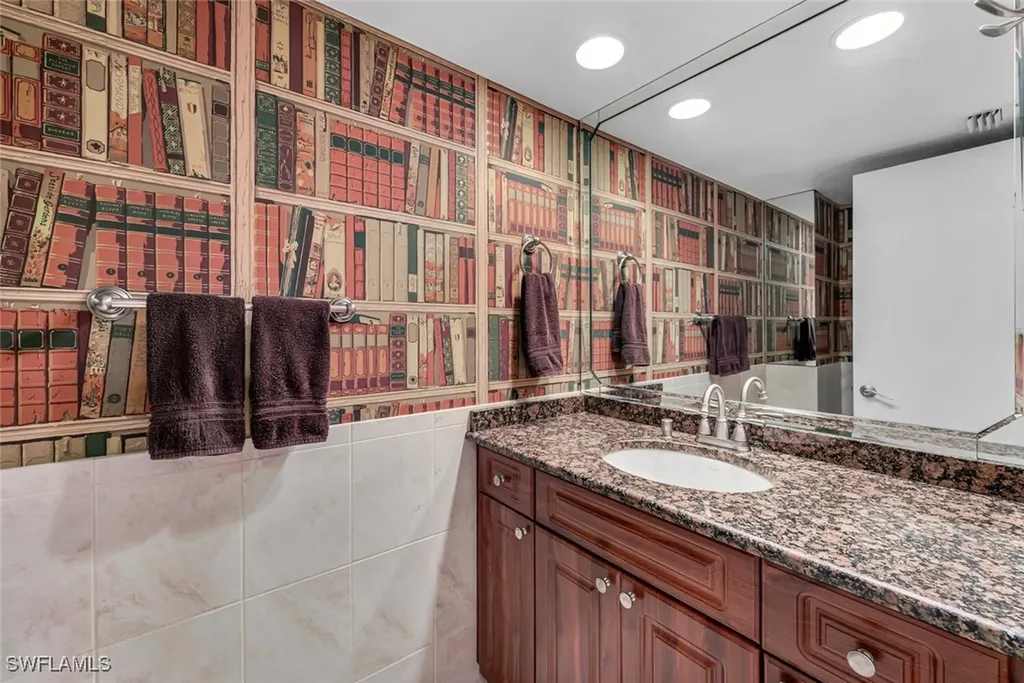 108 Clubhouse Drive Naples FL 34105