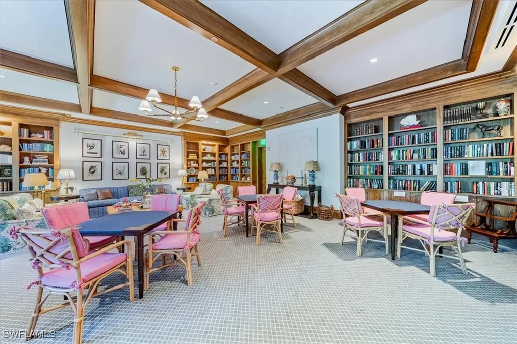 108 Clubhouse Drive Naples FL 34105