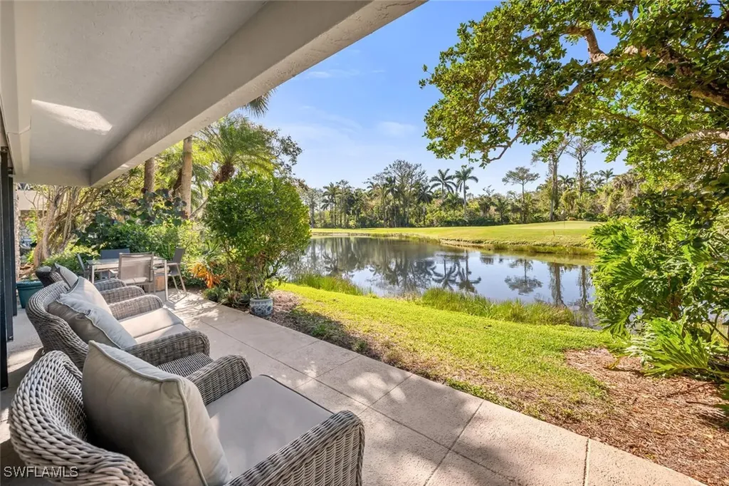 108 Clubhouse Drive Naples FL 34105