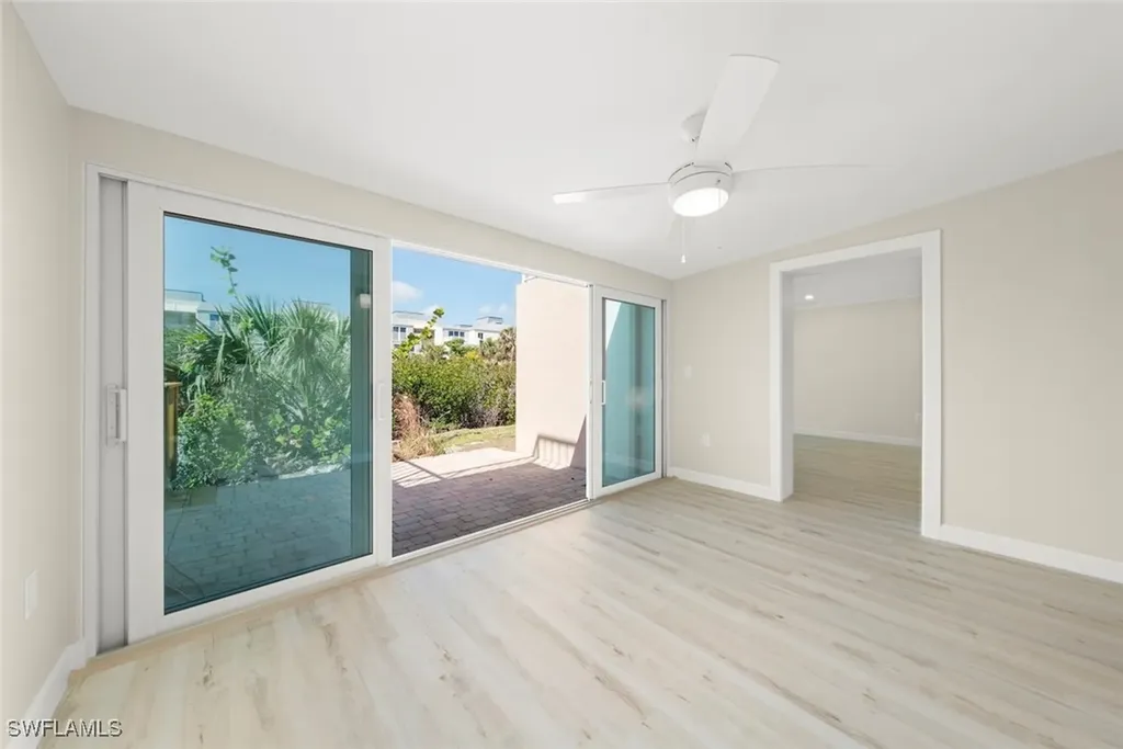 200 Periwinkle Way Sanibel FL 33957