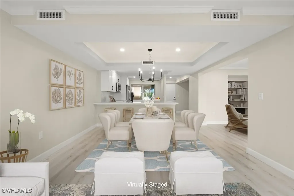 200 Periwinkle Way Sanibel FL 33957