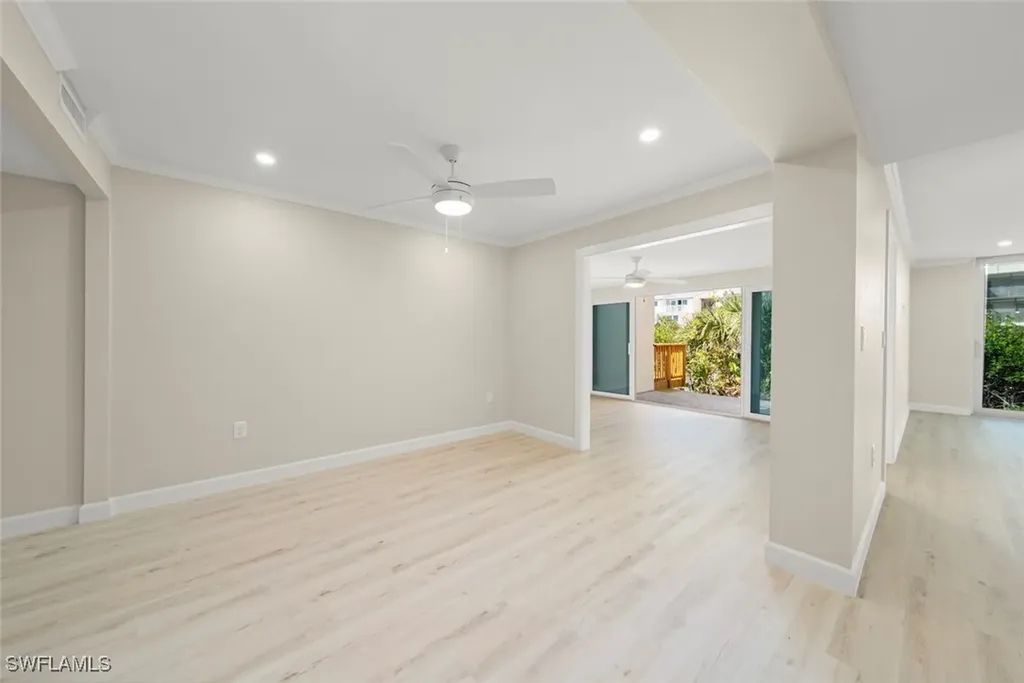 200 Periwinkle Way Sanibel FL 33957