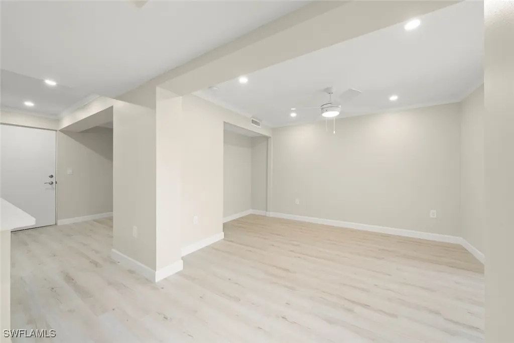 200 Periwinkle Way Sanibel FL 33957