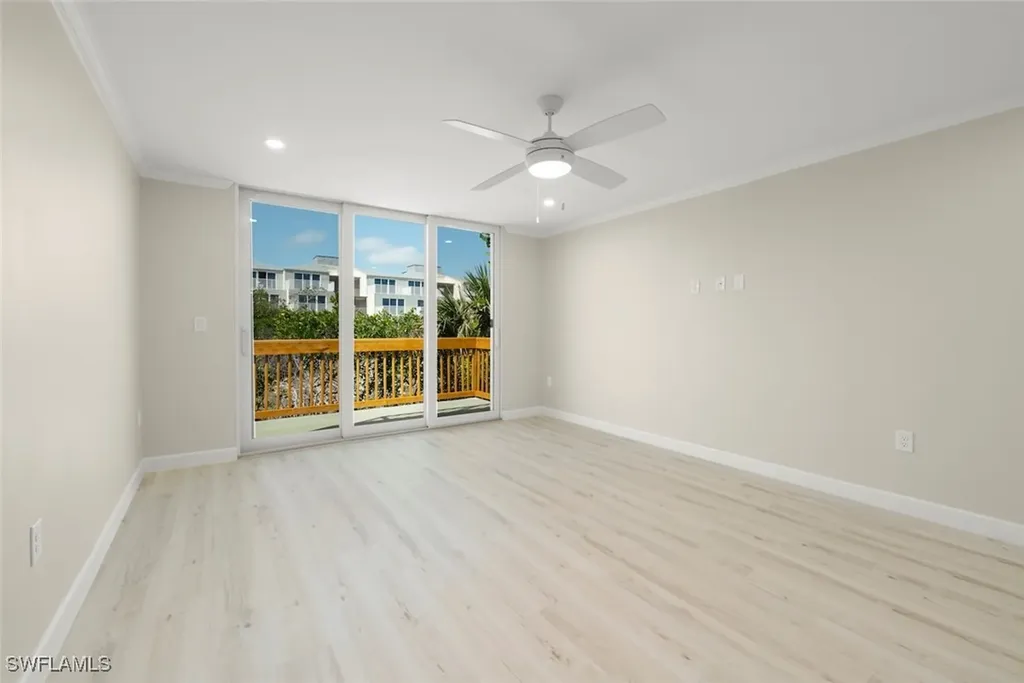 200 Periwinkle Way Sanibel FL 33957